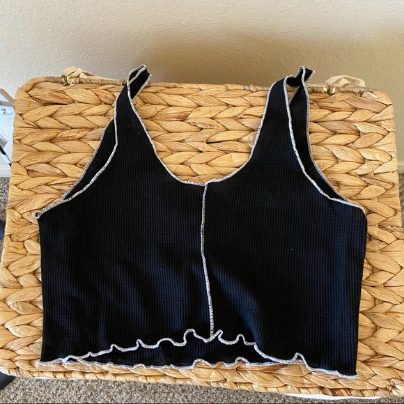 SOLD NWOT waffle knit cropped lettuce tank - Picture 4 of 5